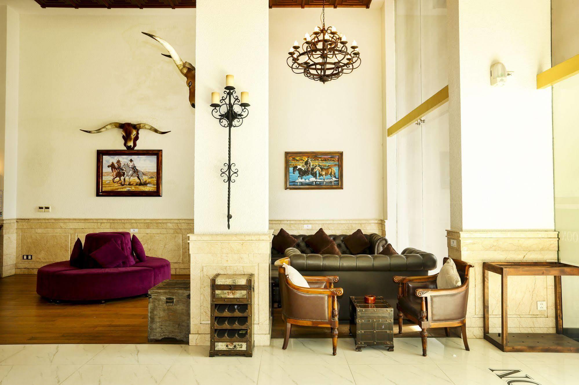 Seventeen Saloon Hotel Đà Nẵng Kültér fotó