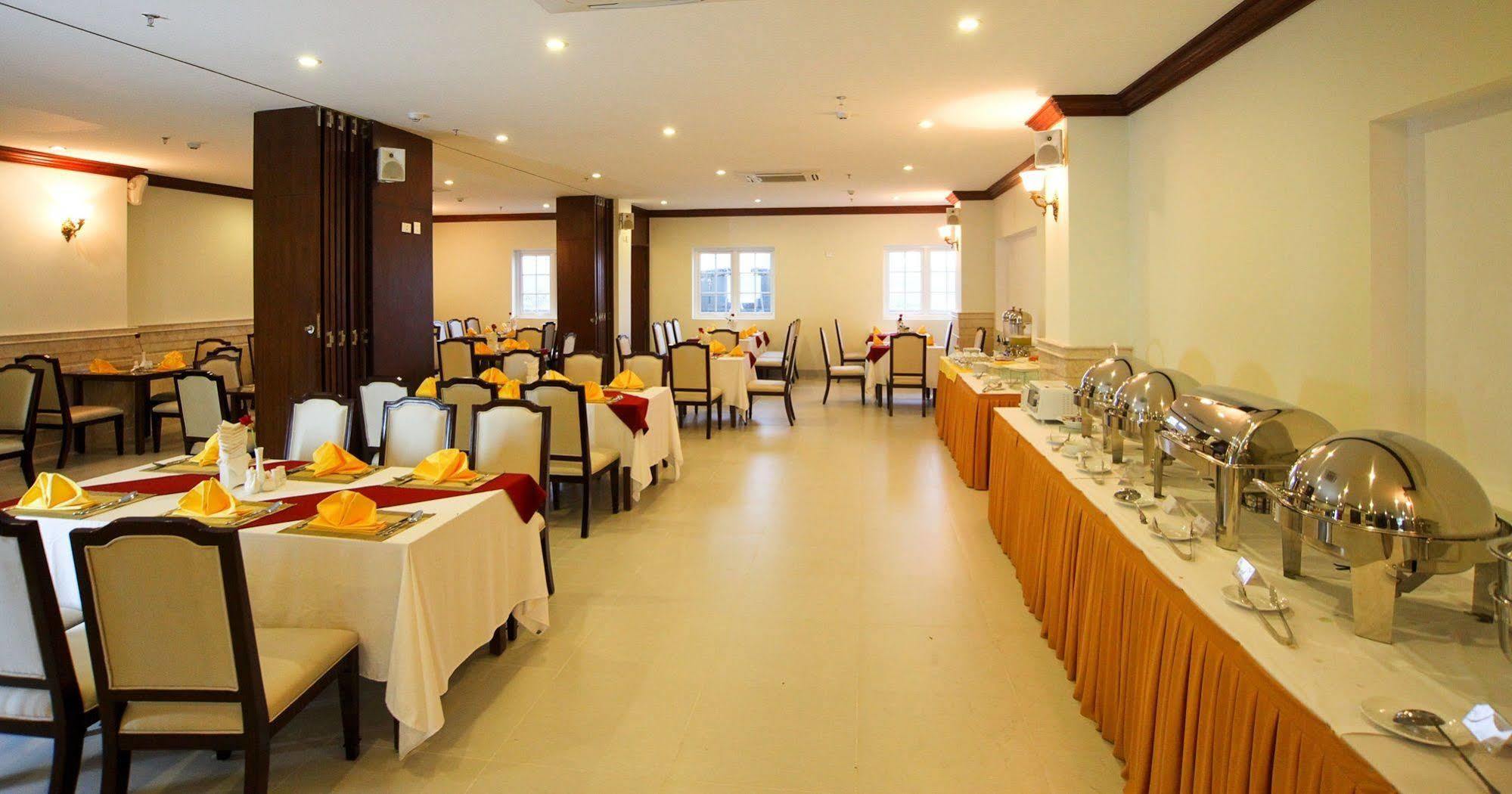 Seventeen Saloon Hotel Đà Nẵng Kültér fotó